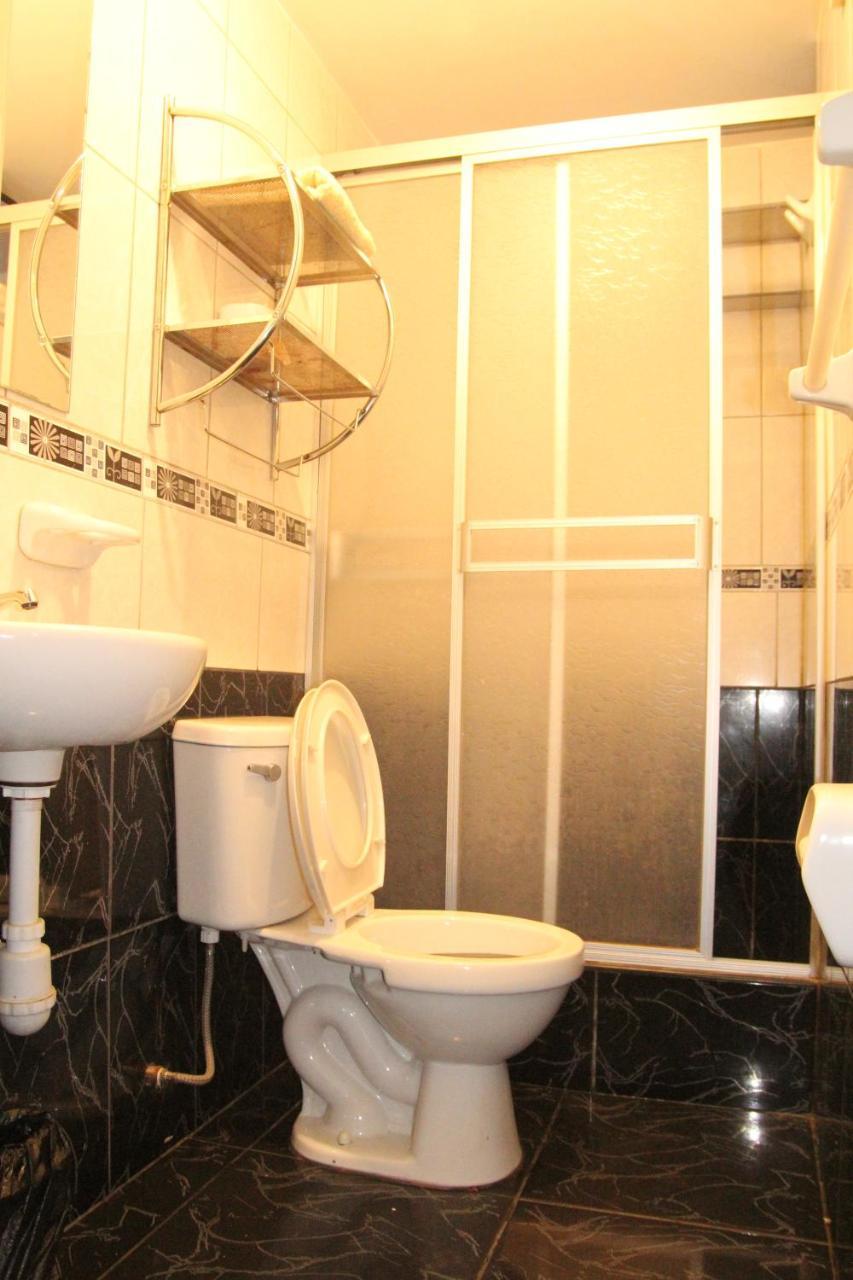 Hostal Florencia Уарас Екстер'єр фото